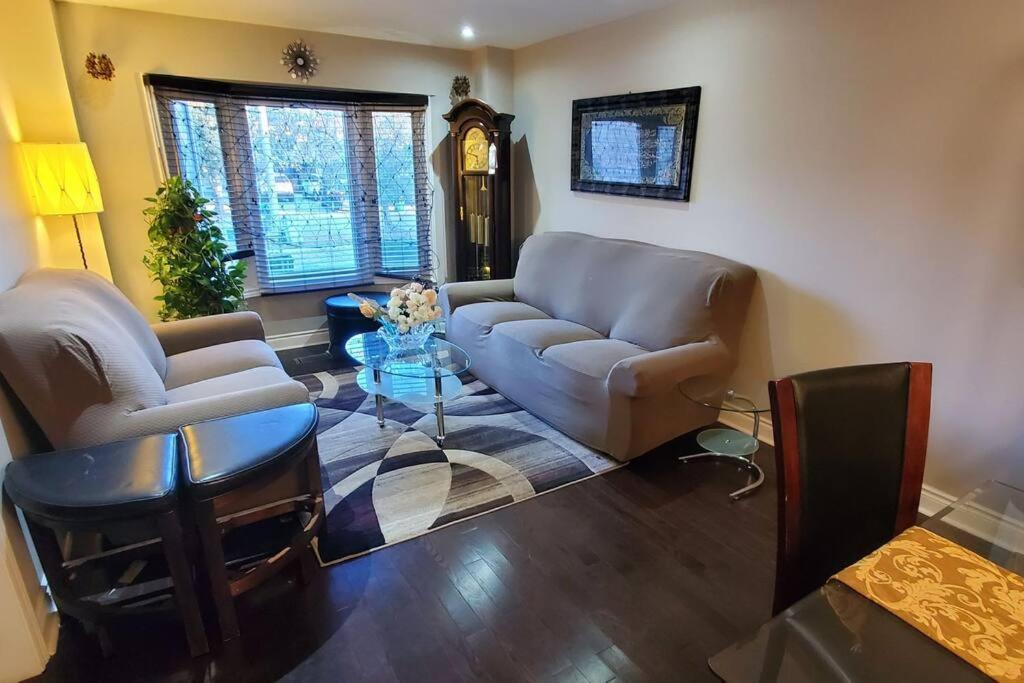 Beautiful House In Mississaugaアパートメント エクステリア 写真